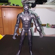 Figurka kolekcjonerska Czarna Pantera. 