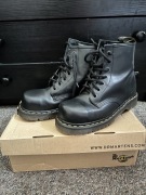 Dr. Martens steeltoe vintage made in England