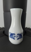 Wazonik porcelanowy sygnowany: Fabryka Porcelany Książ.