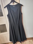 Czarna sukienka z siateczką na plecach 