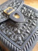 Listonoszka skórzana