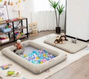 Nadmuchiwane łóżko materac 2w1 z pompką  łóżko turystyczne  165 x 118