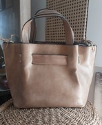 Torebka kuferek listonoszka Parfois