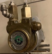 Fluid o tech rotacyjna pompa do profesjonalnych ekspresów do kawy.