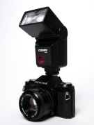 Pentax P30 + obiektyw Ricoh + lampa - gotowy zestaw analogowy! 