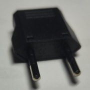 Przejściówka sieciowa EU na USA/EU czarny