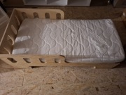 Łóżeczko dziecięce drewniane Tila6 140x70 i materac HILDING