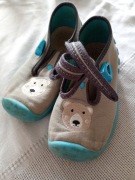 Kapcie dziecięce z misiem 23