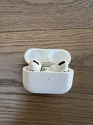Apple AirPods Pro (1. gen) – etui ładujące, 1 słuchawka uszkodzona (szum)