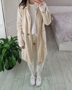 Bershka kremowy beżowy prosty płaszcz trencz 60% lyocell 40% bawełna S 36