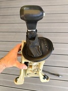 Wybierak gałka zmiany biegów automat VW T5 Transporter Multivan Caravelle 