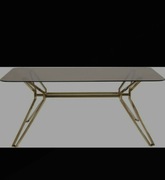 Stół Garbo złoty Kare Design.