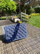 Torba na ramię zrobiona na szydełku 