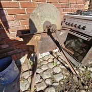 Ręczna ostrzałka kołowa osełka wodna do noży i siekier vintage dekoracja 