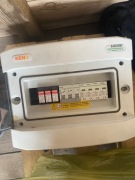 Rozdzielnica PV Noark wraz z zabezpieczeniami