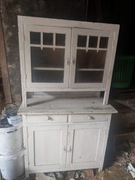 Stary kredens ludowy - biały, dwudrzwiowy 