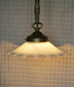 Przedwojenny lampion, zwis , mały żyrandol na tzw. łuskach.