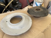 Miska /Gniazdo/ mocowania sprężyny przedniej górnej lewej Kia Carnival III