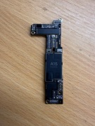 iPhone 14 płyta główna włącza się