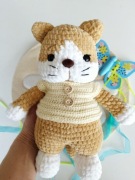 Kotek pluszowy na szydełku 