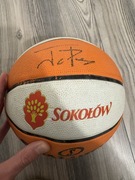 Piłka Spalding z podpisem Marcina Gortata i Jareda Dudleya