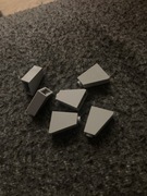 LEGO 60481 4515374 skosy 2x1x2 Jasno szara 1 szt