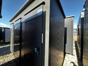 KONTENER SANITARNY 3 KABINY WC+PISUAR+BOJLER 