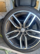 Audi SQ5 oryginalne  21 cali opony 90/70 %