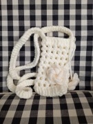 Mała torba podręczna na telefon biała ażurowa delicate lace