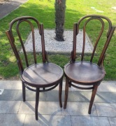 Gięte krzesła 2 sztuki