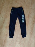 Spodnie dresowe 134 chłopięce dla chłopca