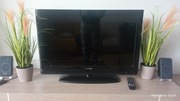 Telewizor LCD Grundig 32" z pilotem sterowania
