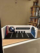 BMW Garaż Diorama 1:64 samochody Hot Wheels