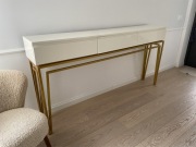 Konsola do przedpokoju