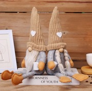 Gnom świąteczny w kolorze kawowym