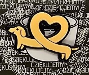 Przypinka Jamnik - zniekształcony przez rzeczywistość