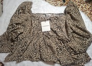 bluzka hiszpanka marki Glamorous to modny, krótki (cropped) top damski.