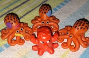 Rodzina ośmiornic- figurki kolekcjonerski KINDER SURPRISE - VT107 Applaydu.