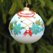 Czerwone korale kaszubskie - szklana folkowa bombka handmade