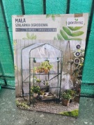 Mini szklarnia ogrodowa na balkon 