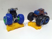 Mattel Hot Wheels Monster Trucks Invader FYJ44 Steer Clear GBT70 1:64