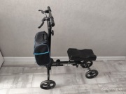 Podpórka czterokołowa z podparciem na kolano Timago Knee Walker