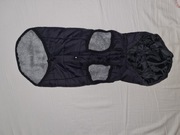 Ciepła kurteczka z kapturem dla średniej wielkości psa 