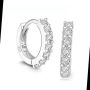 Urocze kolczyki kółeczka srebrne z cyrkoniami 925