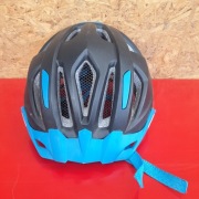 Kask rowerowy ze światełkiem 