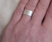 Minimalistyczny szeroki pierścionek srebrny stal obrączka unisex