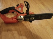 piła łańcuchowa akumulatorowa Black+Decker - wiosenne porządki