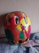 Kask dziecięcy w dinozaury 