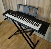 Keyboard Yamaha Piaggero NP-12