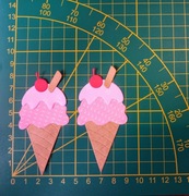 Papierowe scrapki - lody w rożku 2szt.